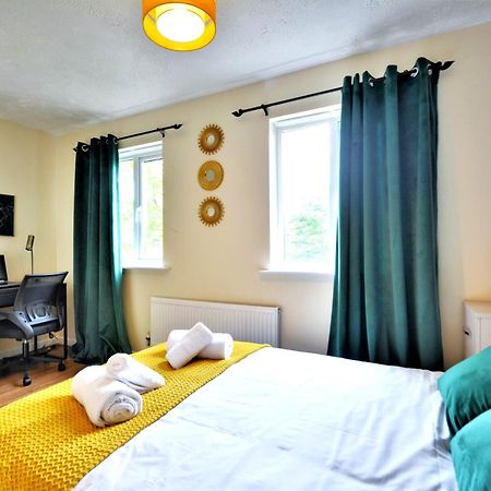 Manchester Townhouse By Bevolve - 4 Bedrooms - Free Parking Extérieur photo